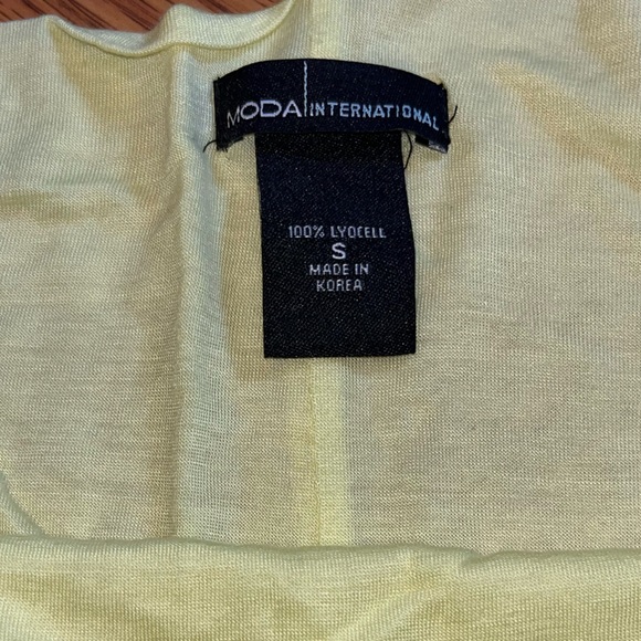 Y2K Moda International ruffle top - Picture 2 of 3